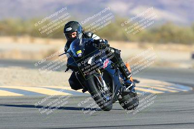 media/Jan-09-2022-SoCal Trackdays (Sun) [[2b1fec8404]]/Turn 14 (10am)/